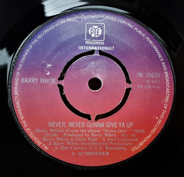 Barry White - Never, Never Gonna Give Ya Up