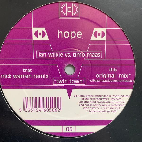 Ian Wilkie, Timo Maas - Twin Town