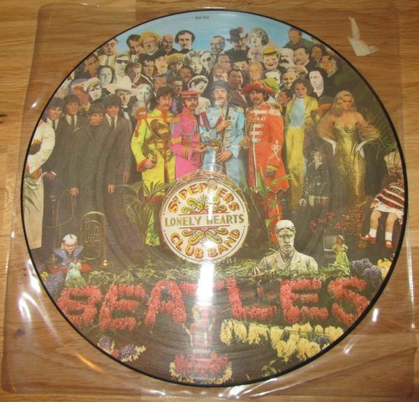 The Beatles - Sgt. Pepper's Lonely Hearts Club Band